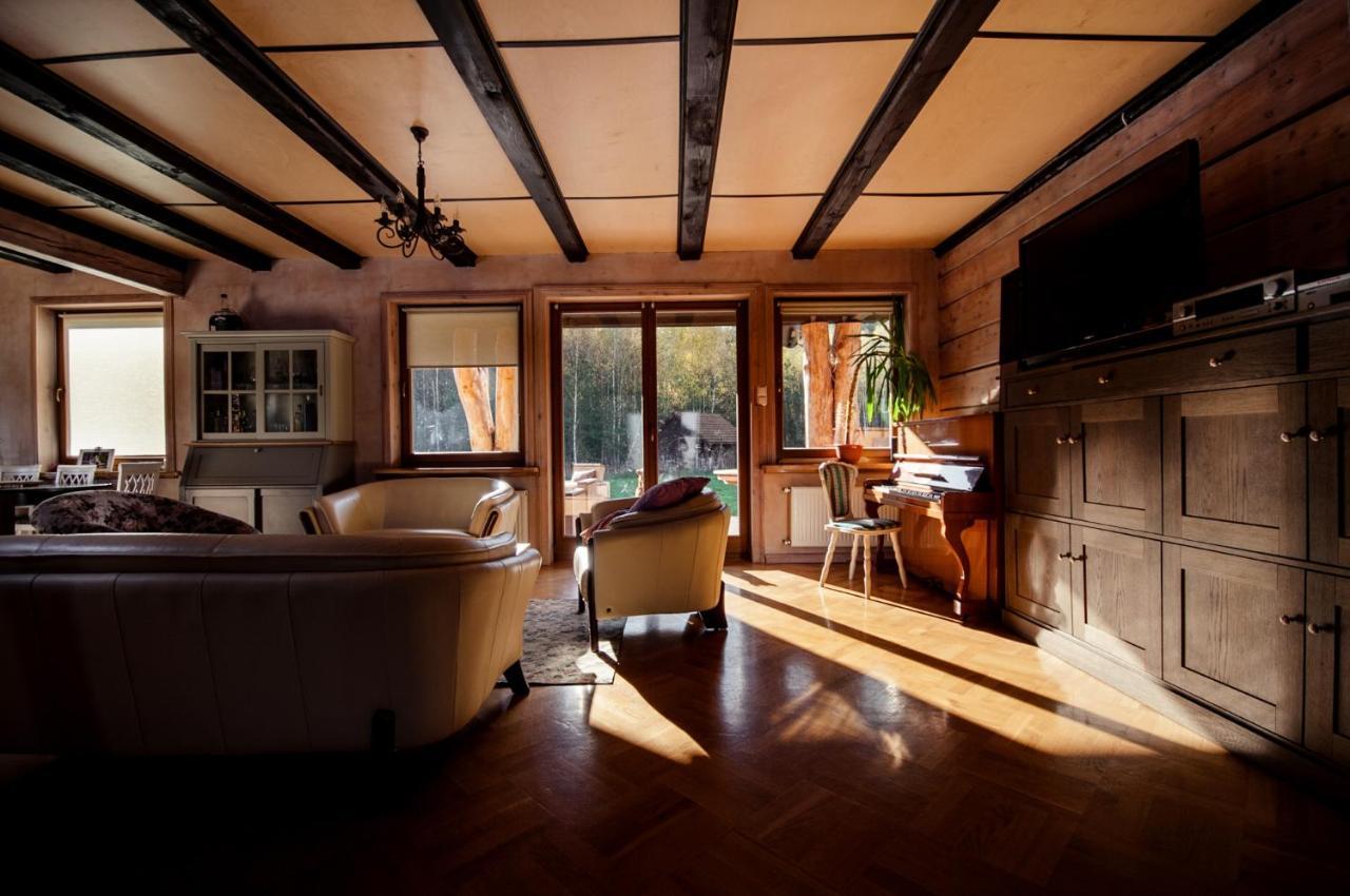 Dworek Ogrodniki: Rustic Retreat with Pool, Sauna, and Lakeside Charm Tuczna Exterior photo