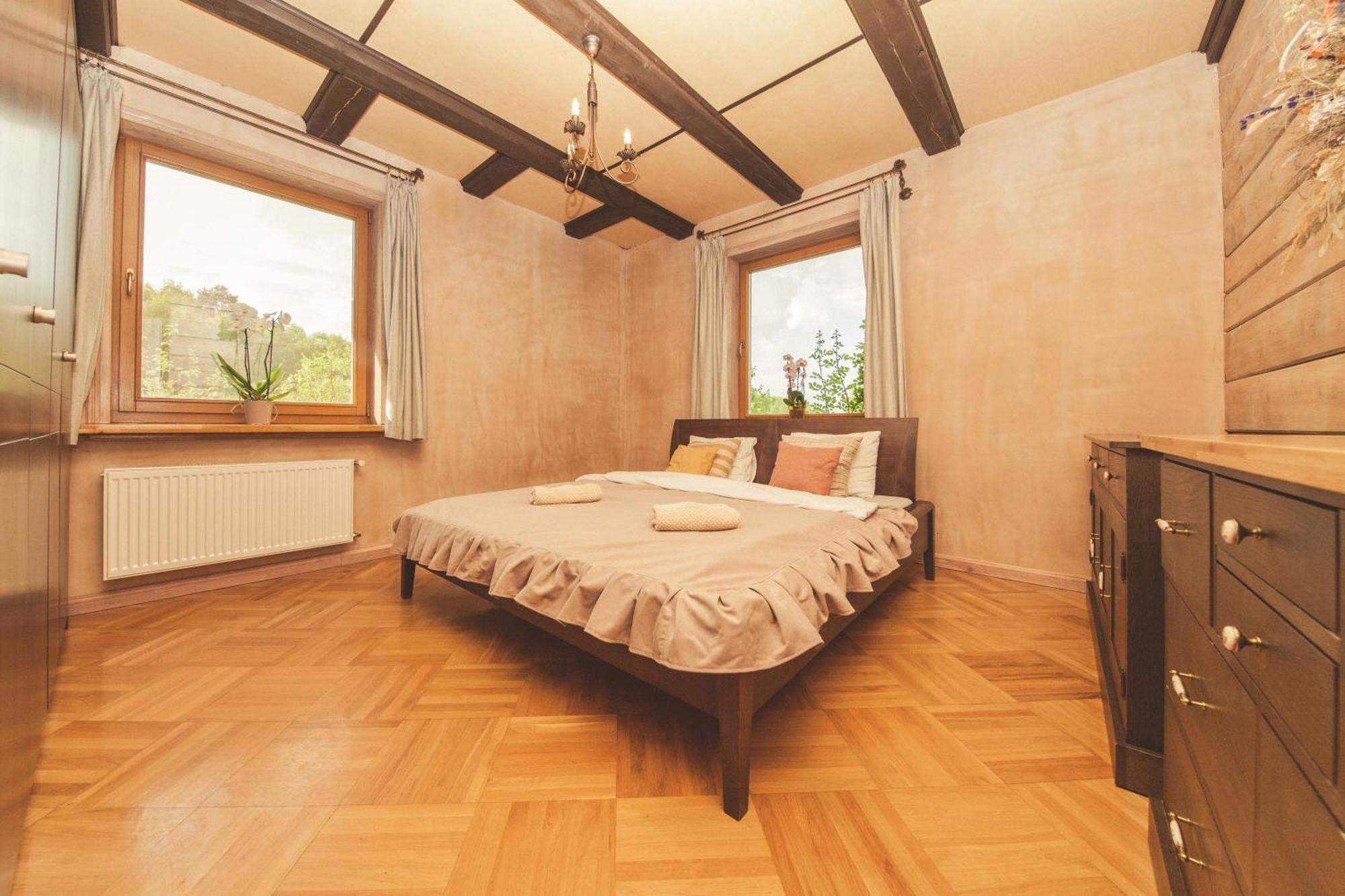 Dworek Ogrodniki: Rustic Retreat with Pool, Sauna, and Lakeside Charm Tuczna Exterior photo